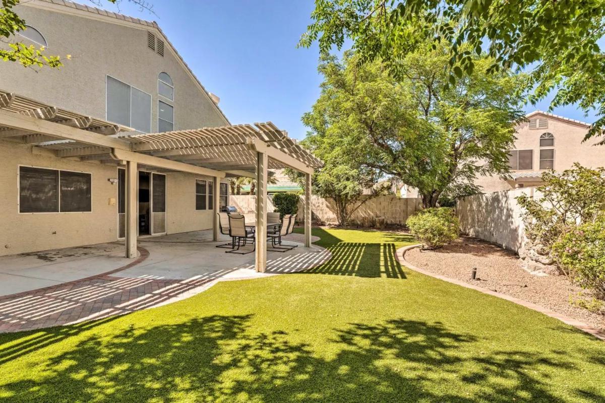 Casa de férias A Beautiful House With Hot Tub, Grill & Games! *